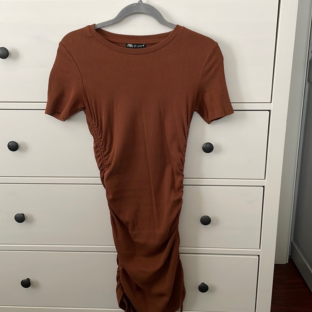 Ruched ribbed dress -Zara